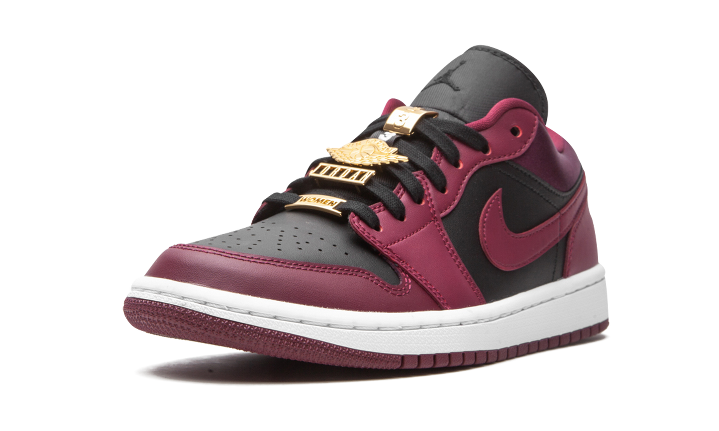 AIR JORDAN 1 LO SE WMNS "Beetroot"