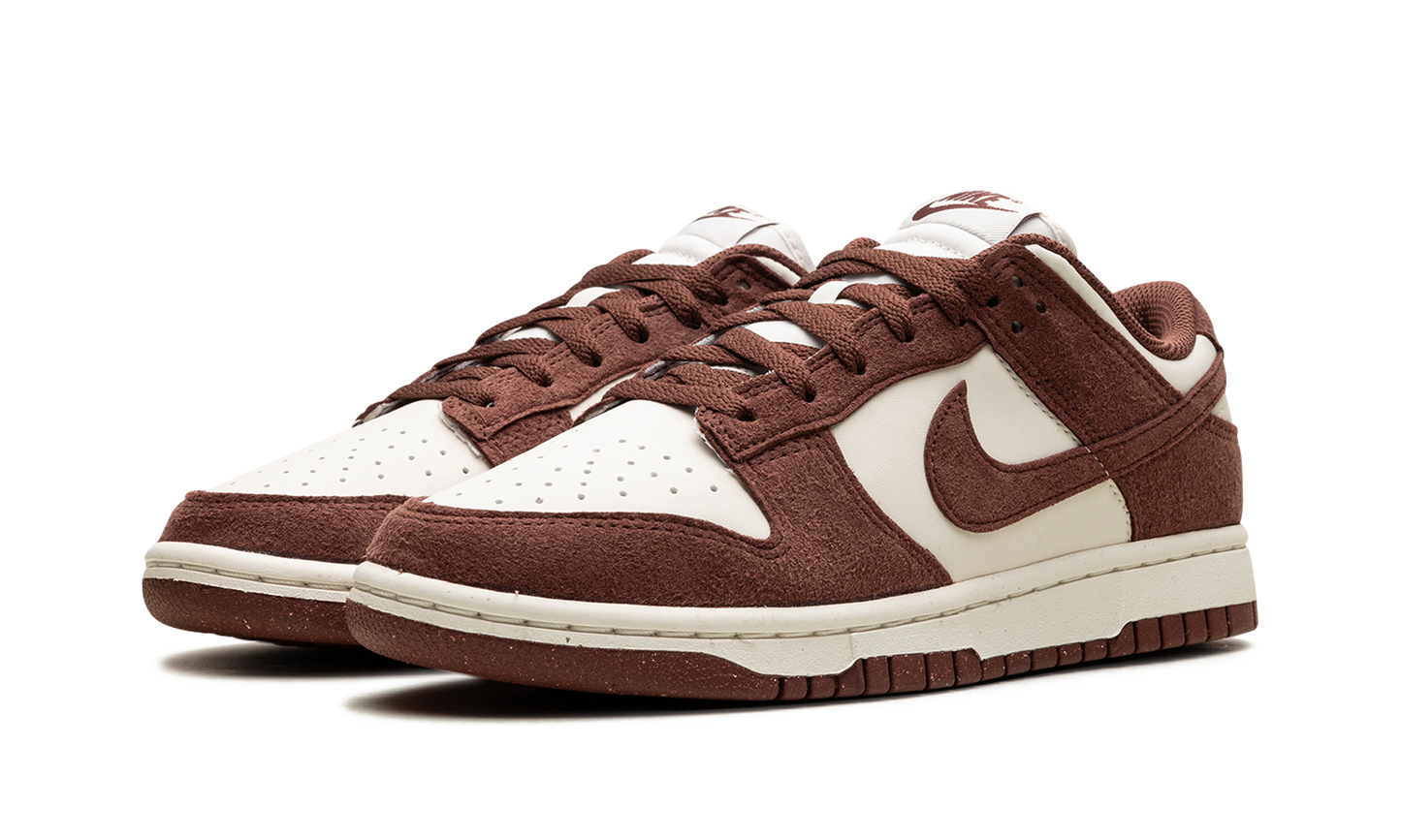 Dunk Low Next Nature WMNS "Red Sepia"