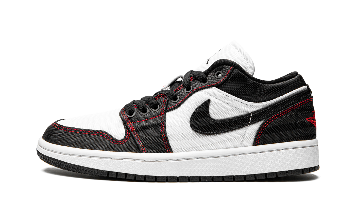 AIR JORDAN 1 LO SE UTL WMNS "White / Black / Red"
