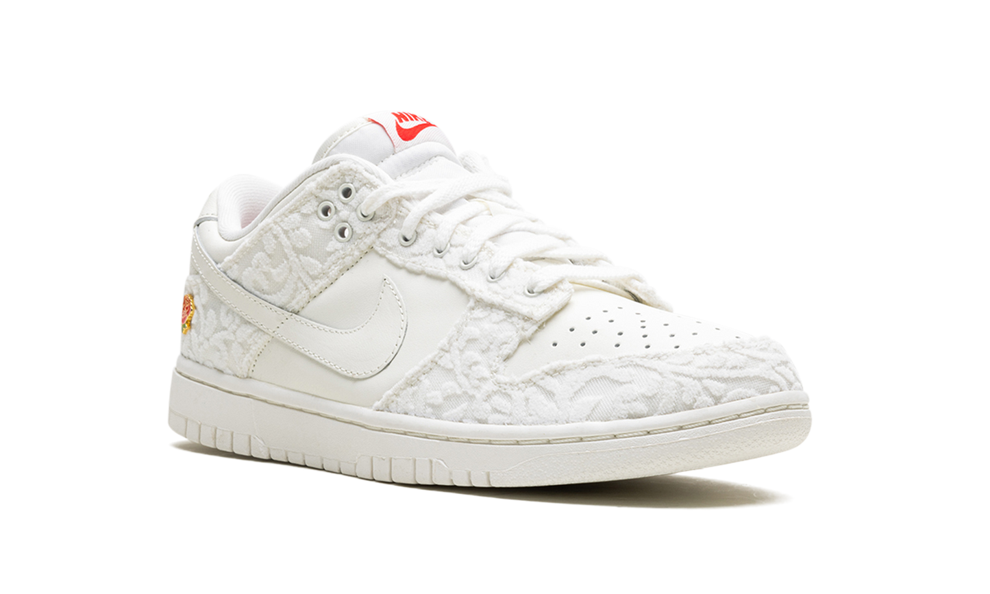 DUNK LOW WMNS "Giver Her Flowers"