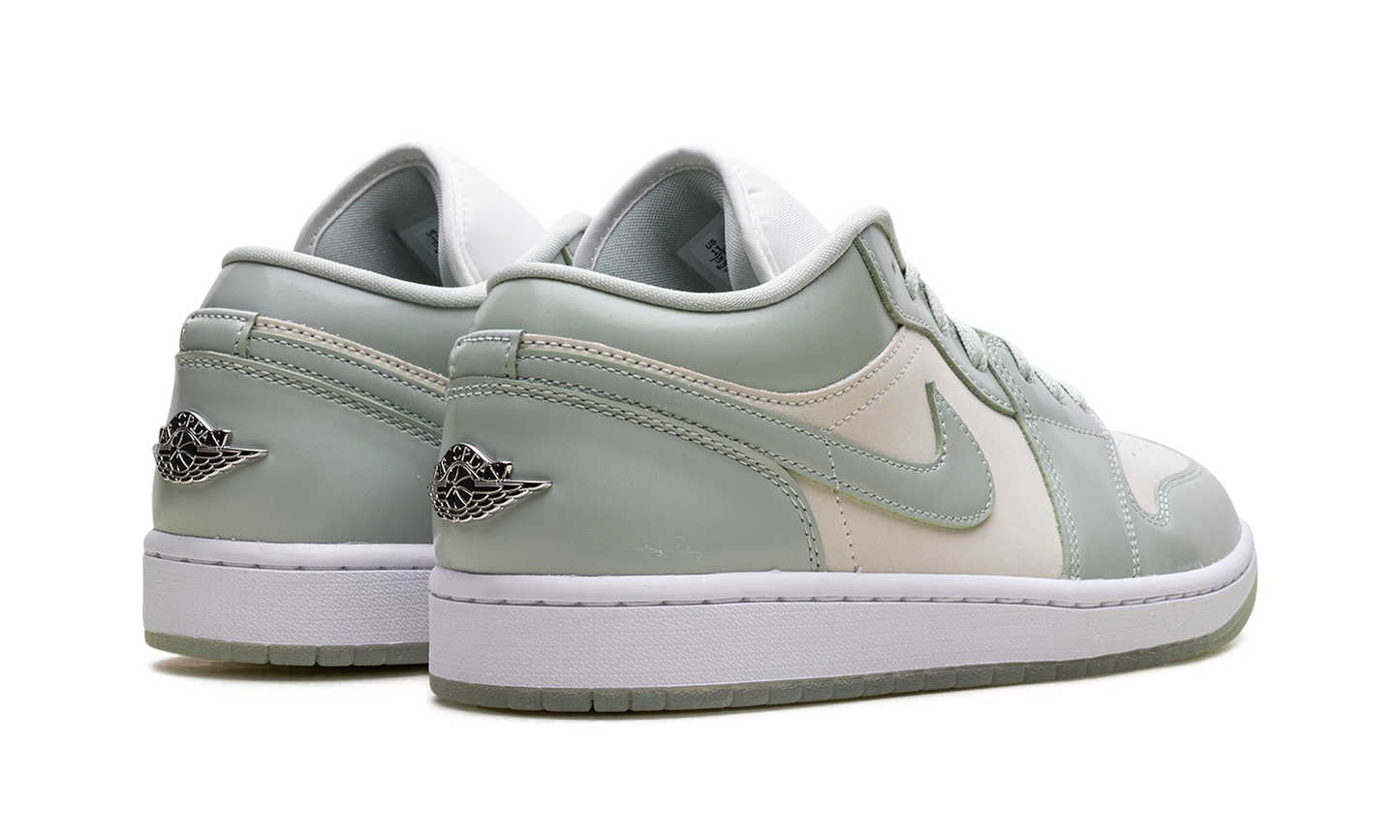Jordan 1 Low WMNS "Seafoam Sail"