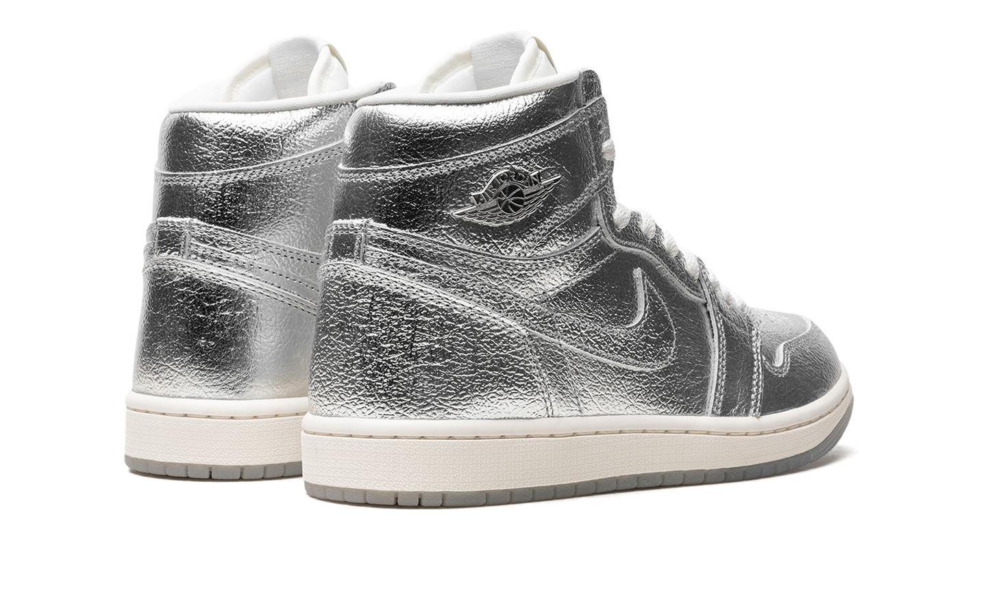 Air Jordan 1 High OG WMNS "Metallic Silver"