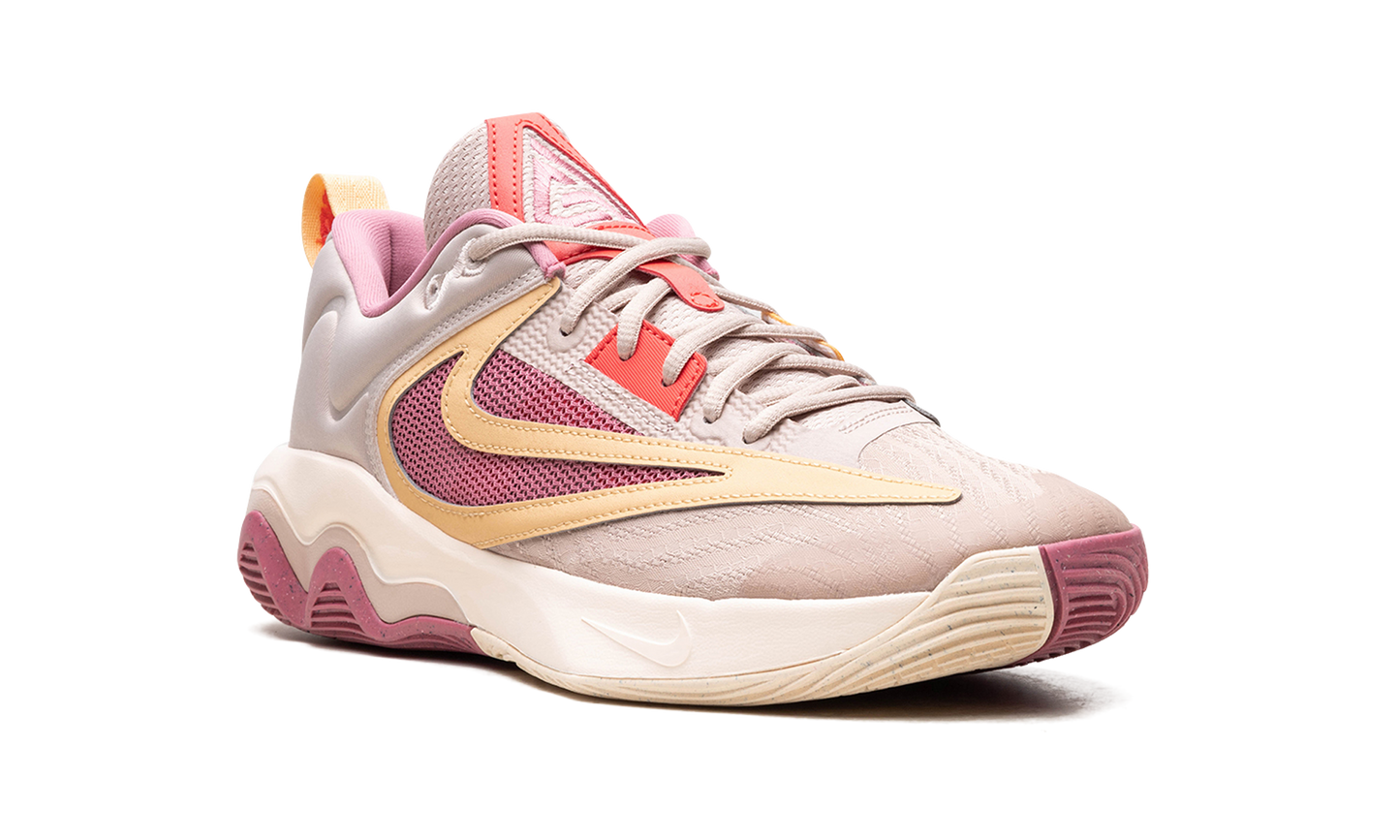 Giannis Immortality 3 "Fossil Stone/Desert Berry"