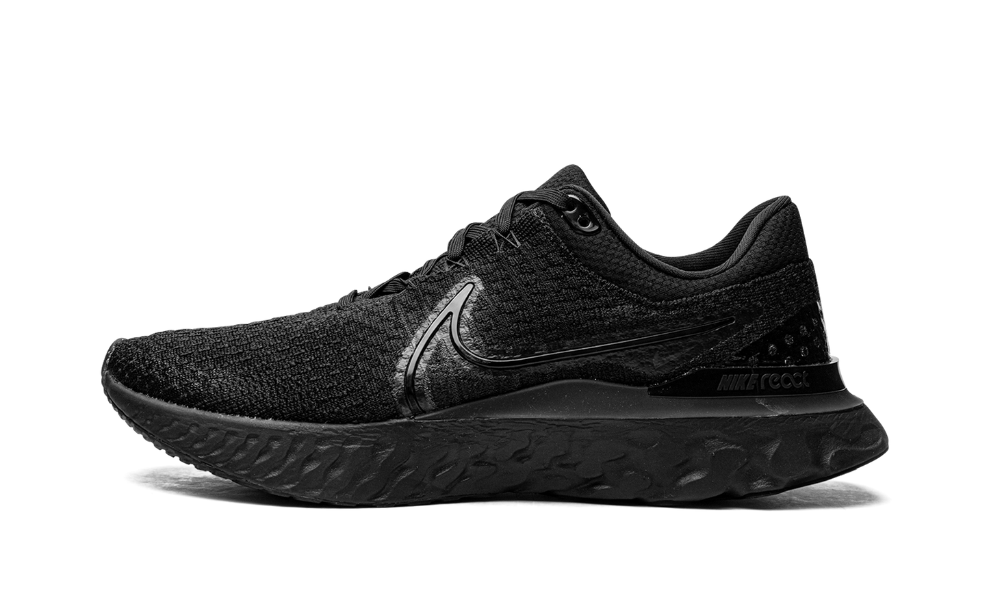 React Infinity Run Flyknit 3 "Triple Black"