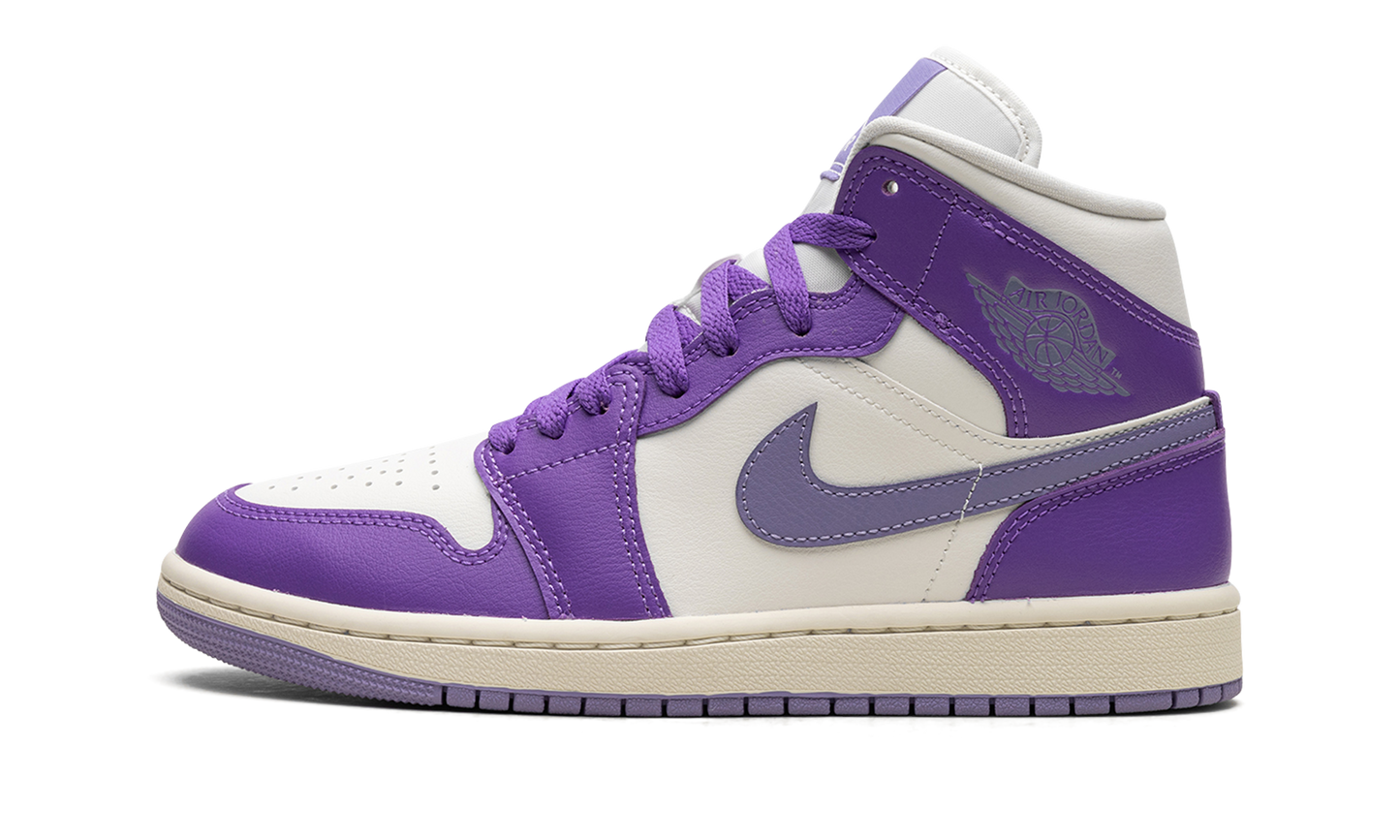 AIR JORDAN 1 MID WMNS "Action Grape"