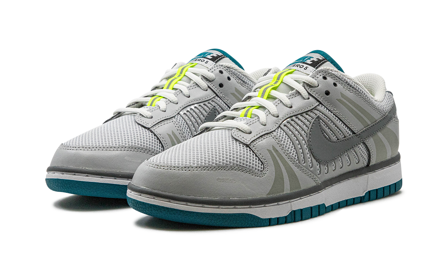 DUNK LO SE WMNS "Vomero - Timeless"