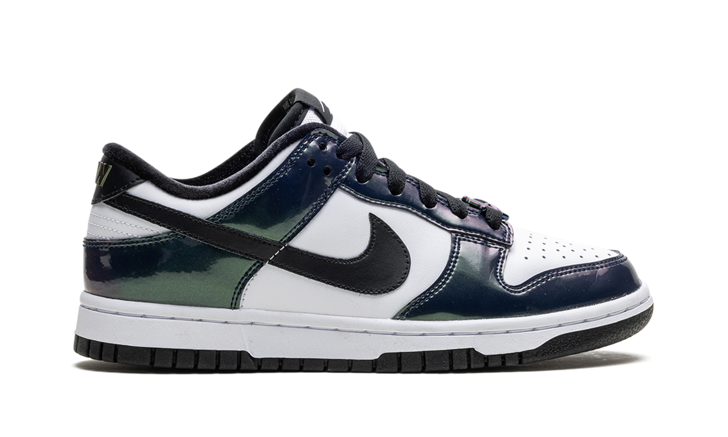 Dunk Low SE WMNS "Just Do It Iridescent"