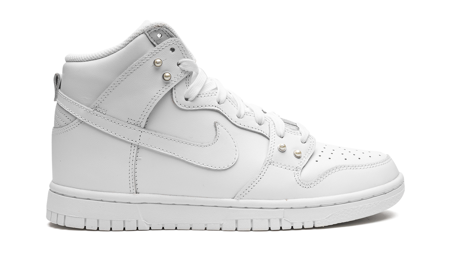 DUNK HIGH SE MNS WMNS "Pearl White"