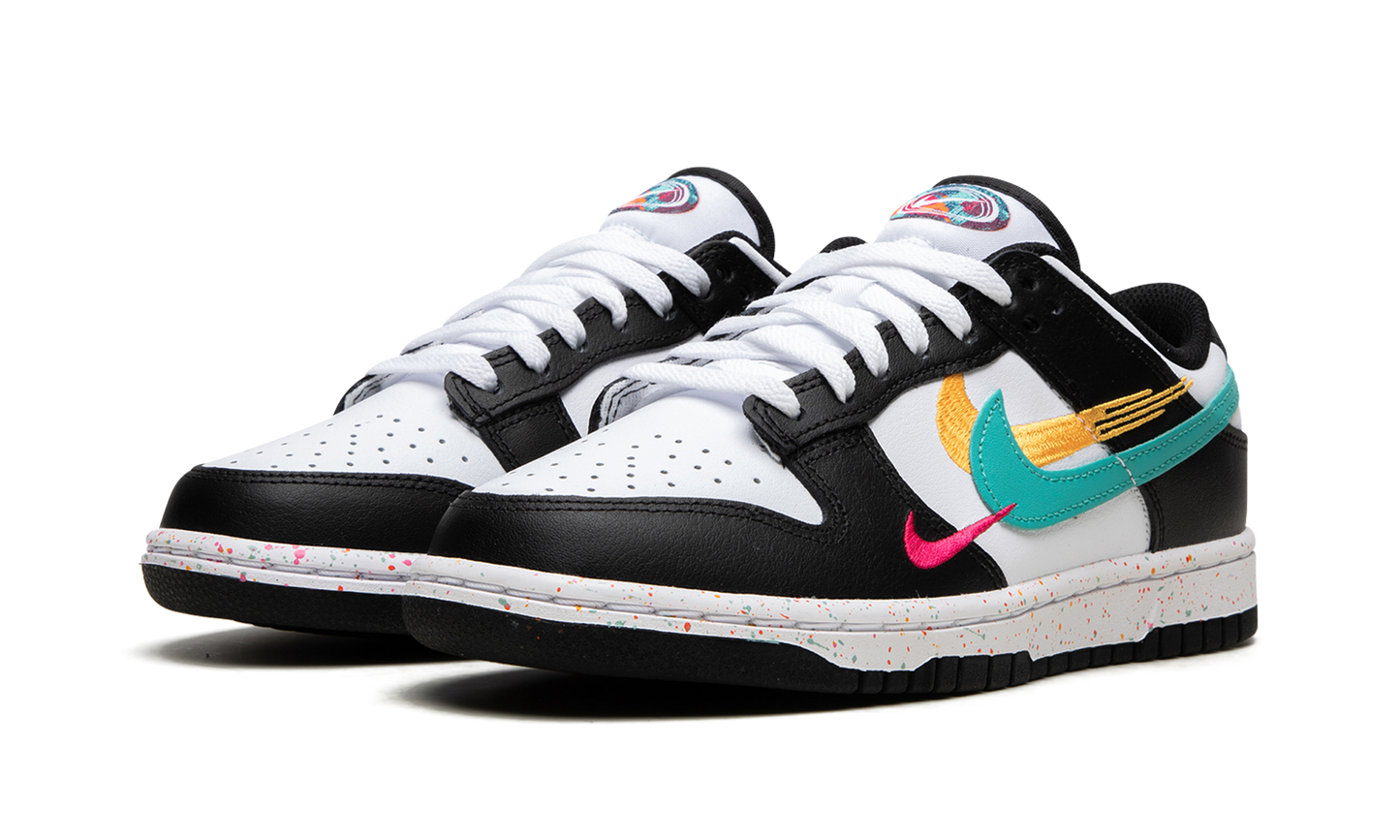 DUNK LO MNS WMNS "Lunar New Year - Multi-Swoosh"