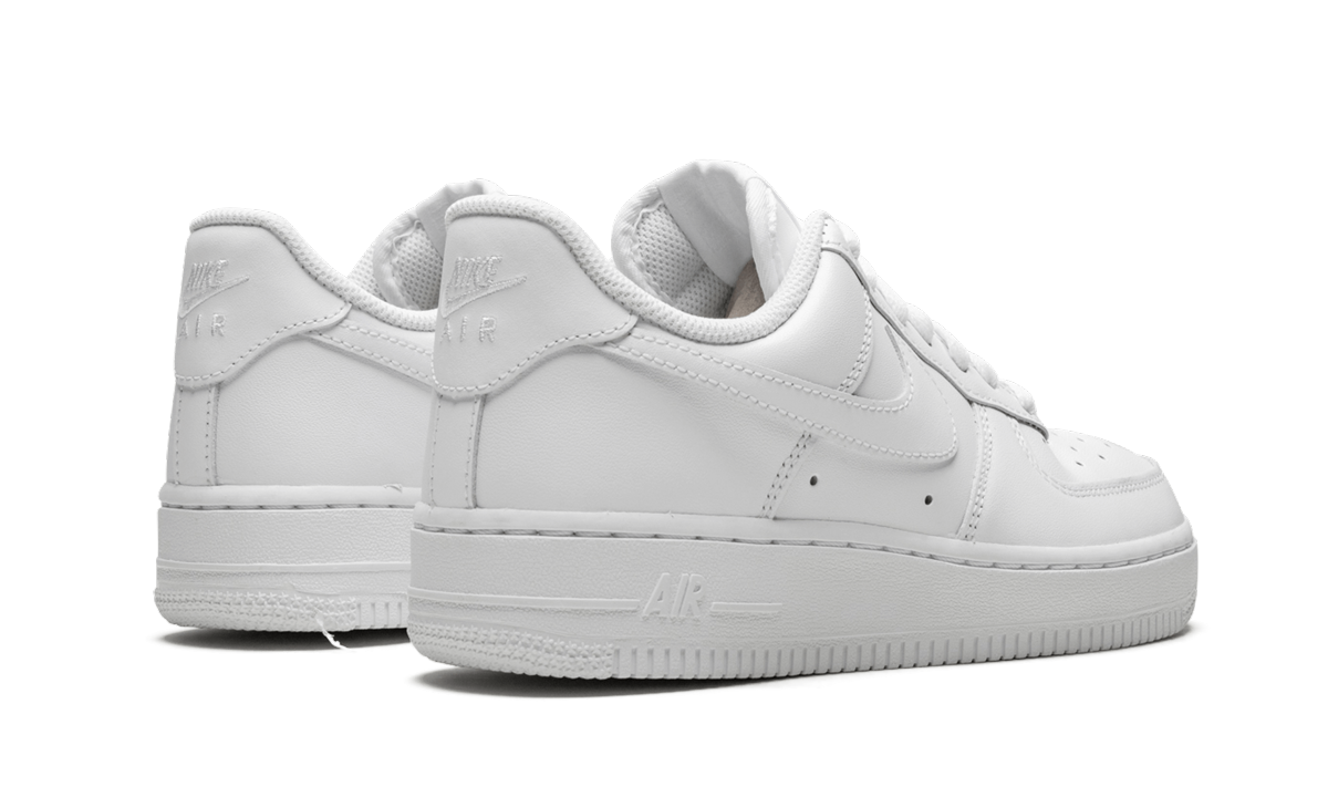 AIR FORCE 1 '07 MNS WMNS "White on White"
