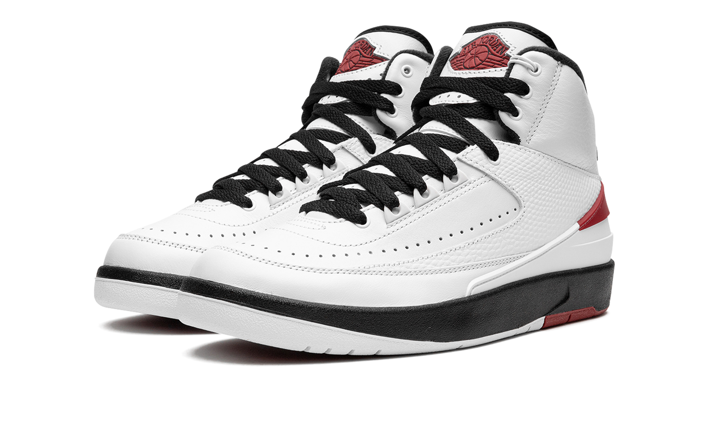 Jordan 2 Retro WMNS "Chicago (2022)"
