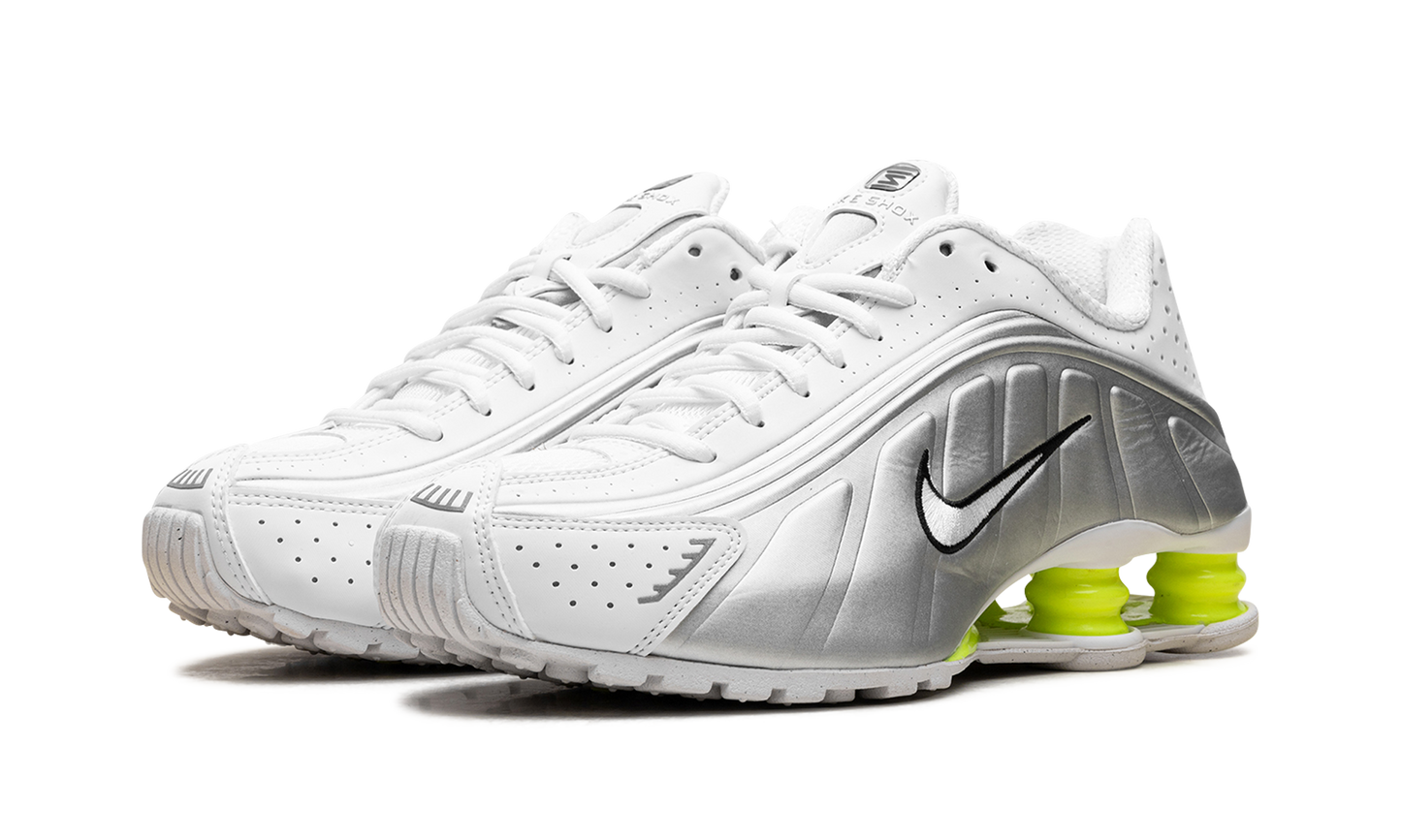 Shox R4 WMNS "White Metallic Silver Volt"