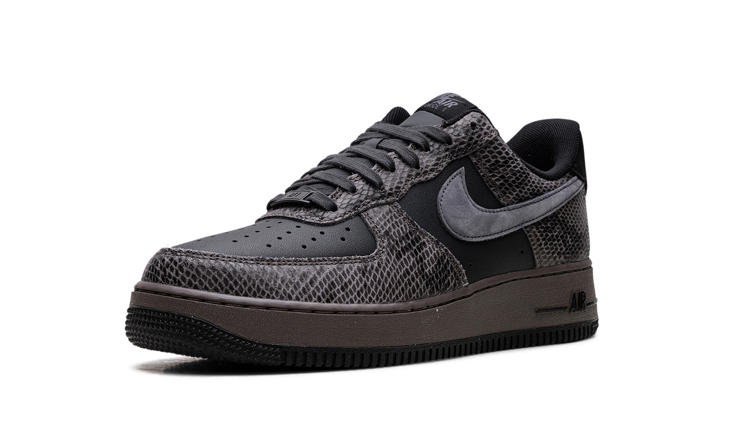 Air Force 1 Low "Off Noir Snakeskin"