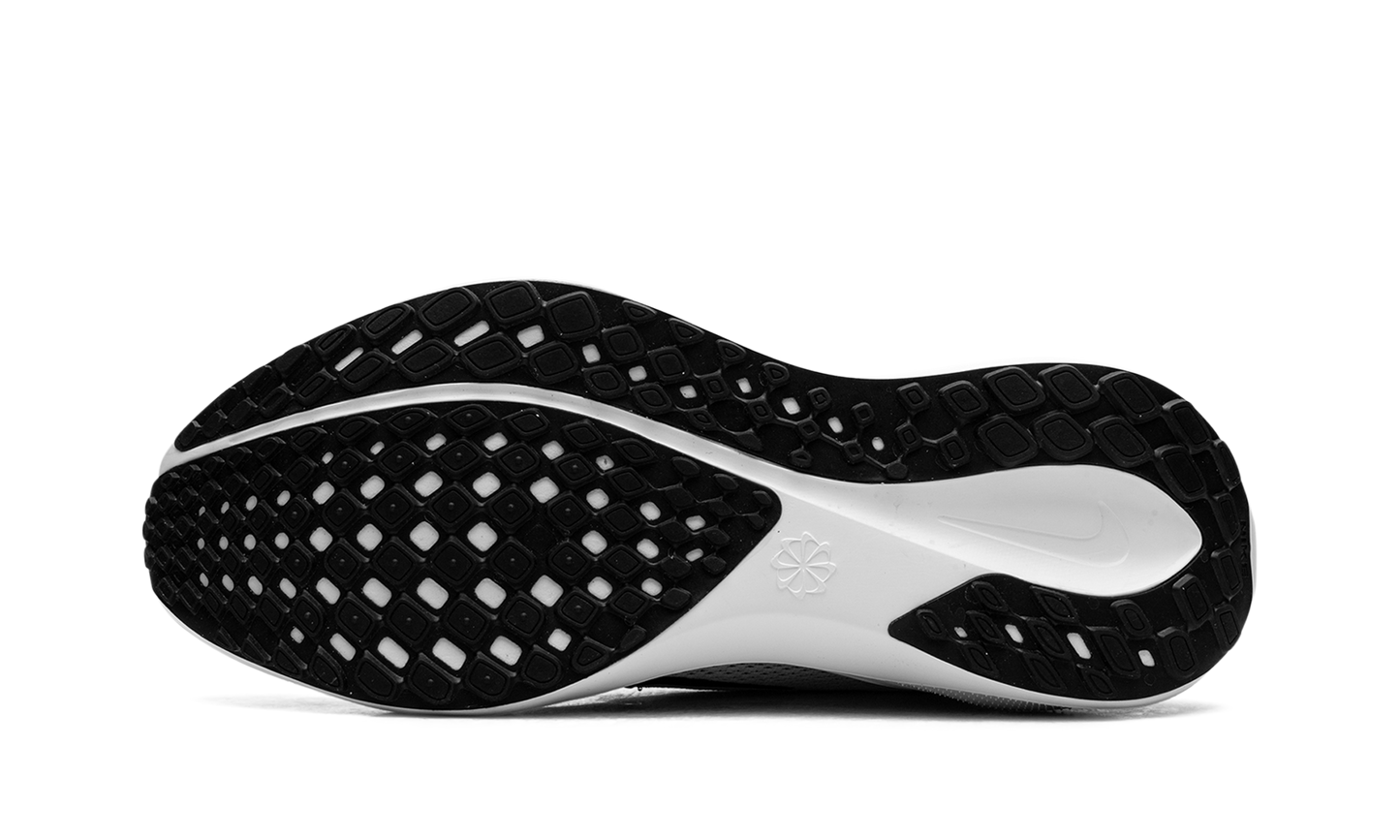 Air Zoom Pegasus WMNS "White / Black"