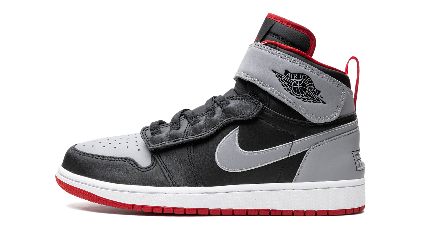 Air Jordan 1 HIGH FLYEASE "BLACK CEMENT"