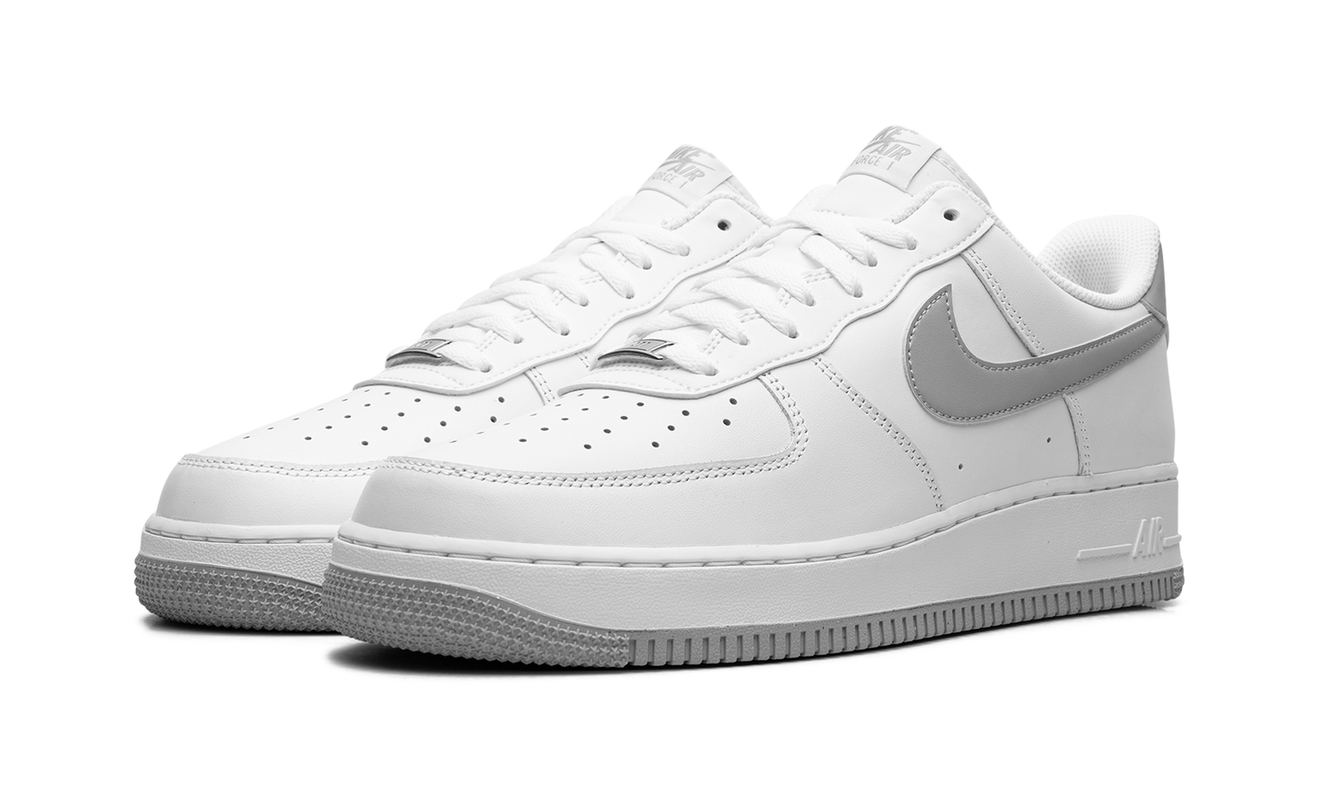 Air Force 1 Low '07 "White Light Smoke Grey"