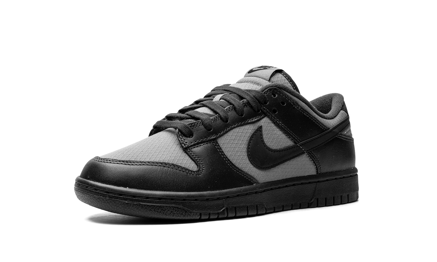 Dunk Low Retro SE "Off Noir Smoke Grey"