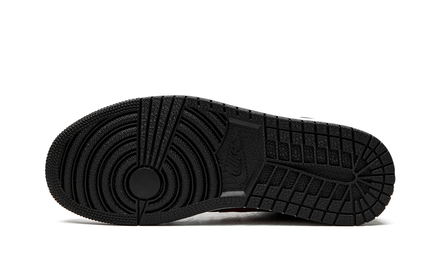 Air Jordan 1 Hi Flyease