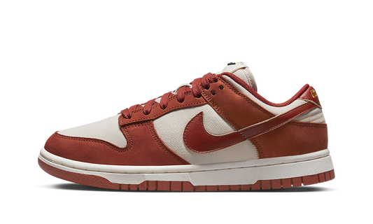 NIKE DUNK LO LX WMNS "Rugged Orange"