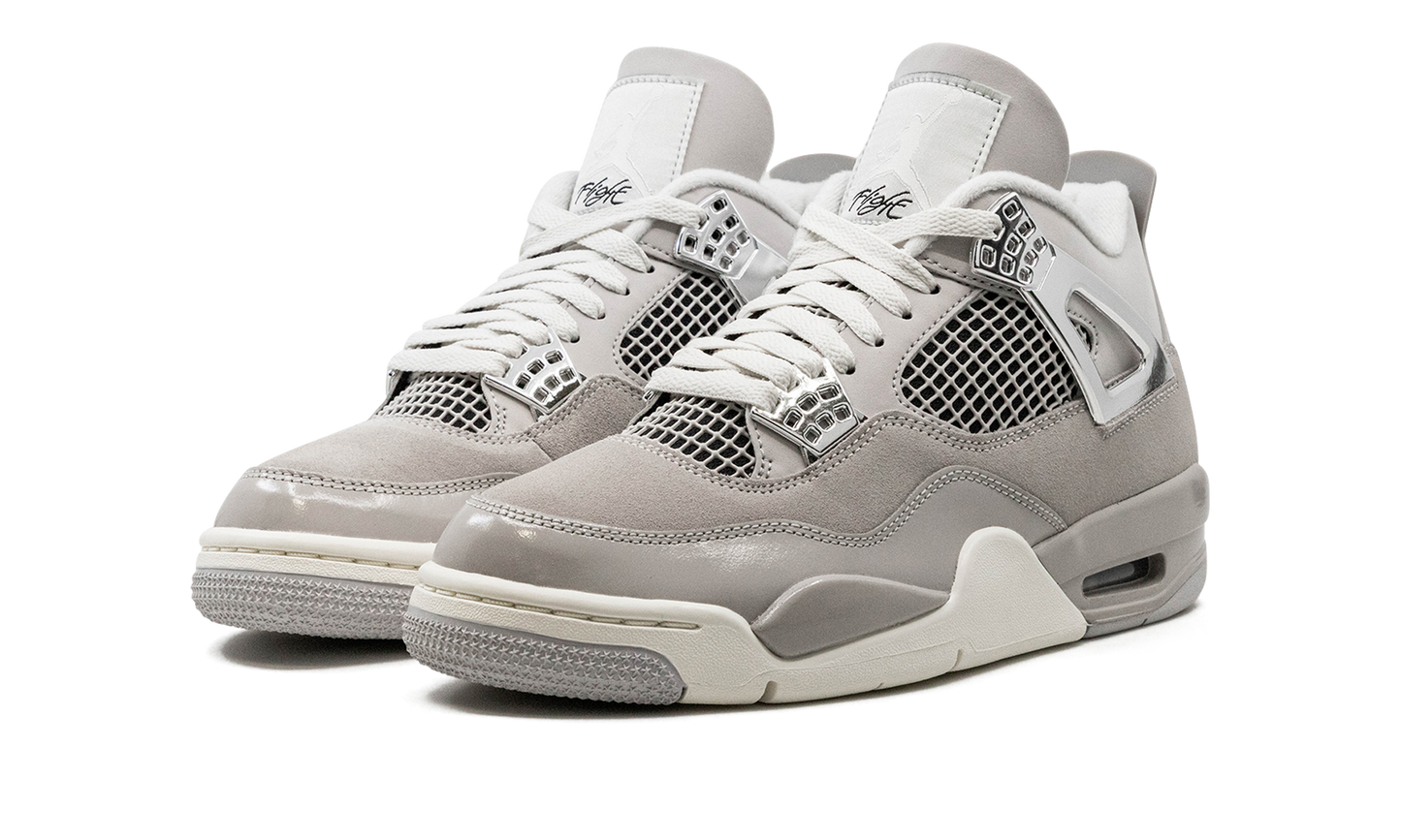Air Jordan 4 WMNS "Frozen Moments"