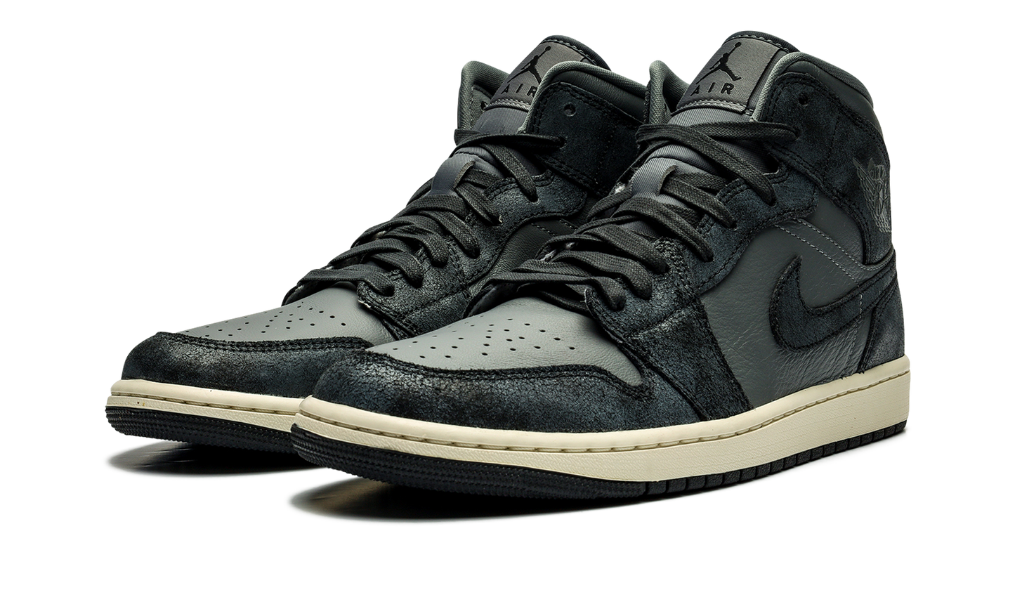 AIR JORDAN 1 MID WMNS "DISTRESSED SMOKE GREY"