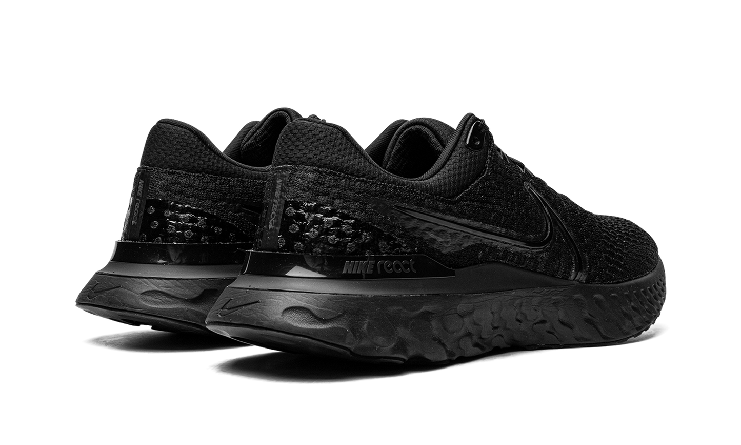 React Infinity Run Flyknit 3 "Triple Black"