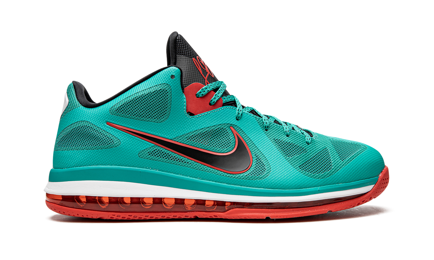 LeBron 9 Low "Reverse Liverpool"