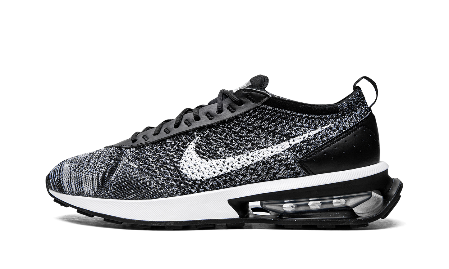 Air Max Flyknit Racer "Oreo"
