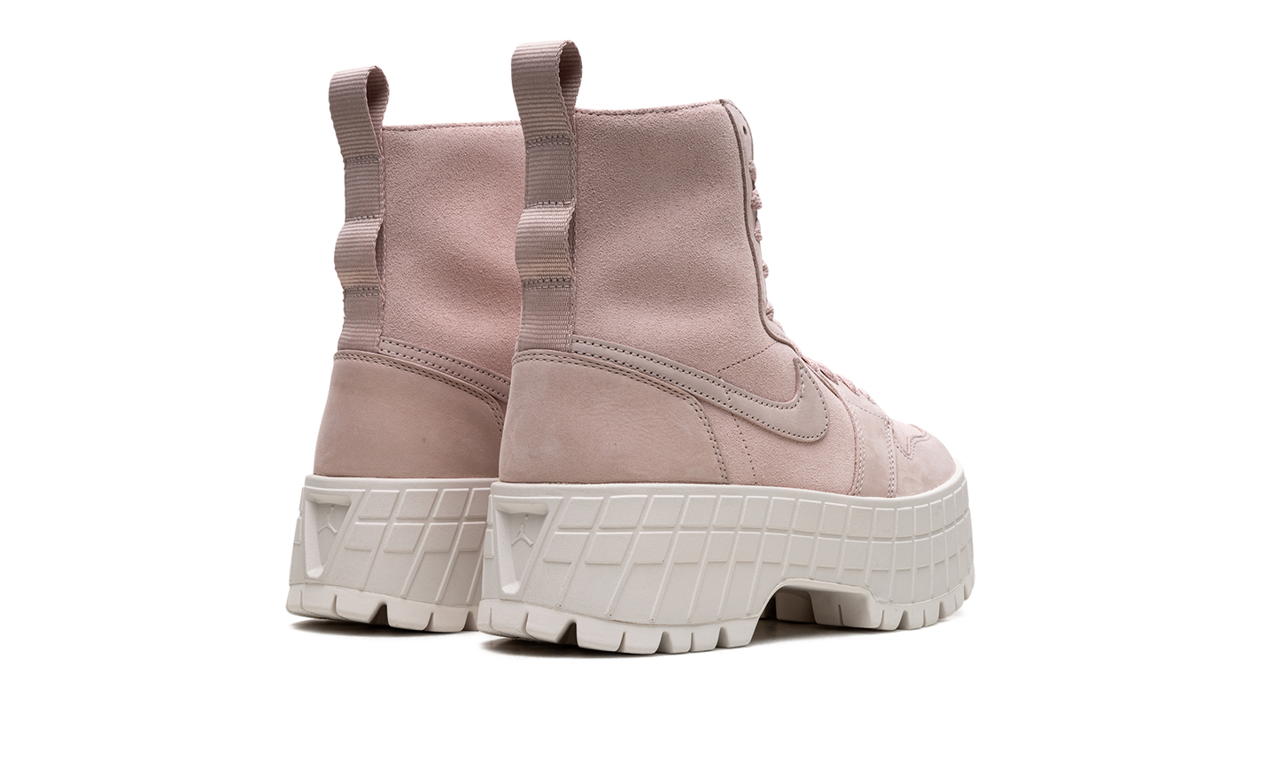 Jordan 1 Brooklyn WMNS "Pink Oxford Phantom"