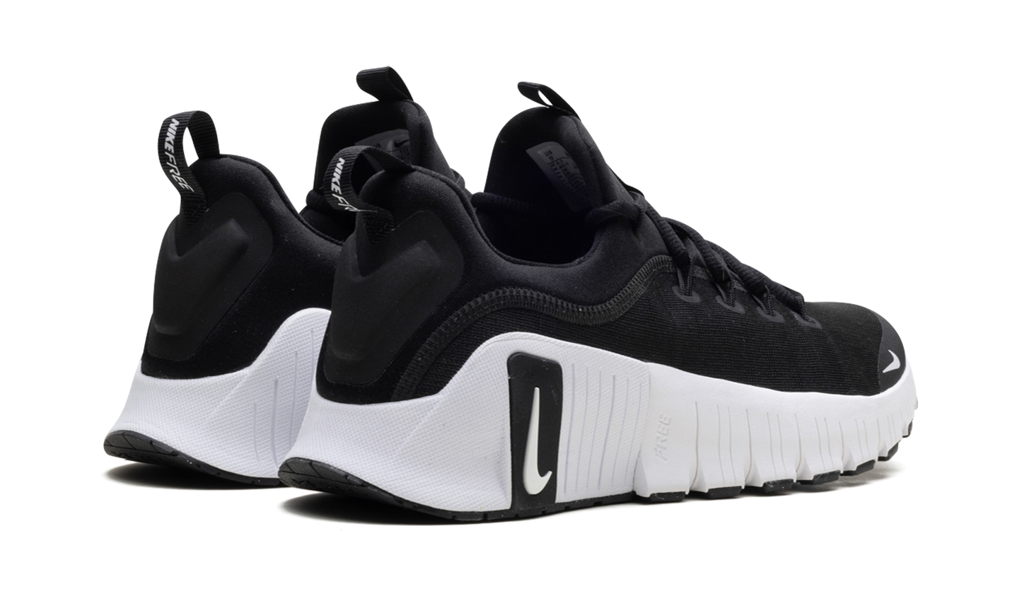 Free Metcon 6 WMNS "Black White"