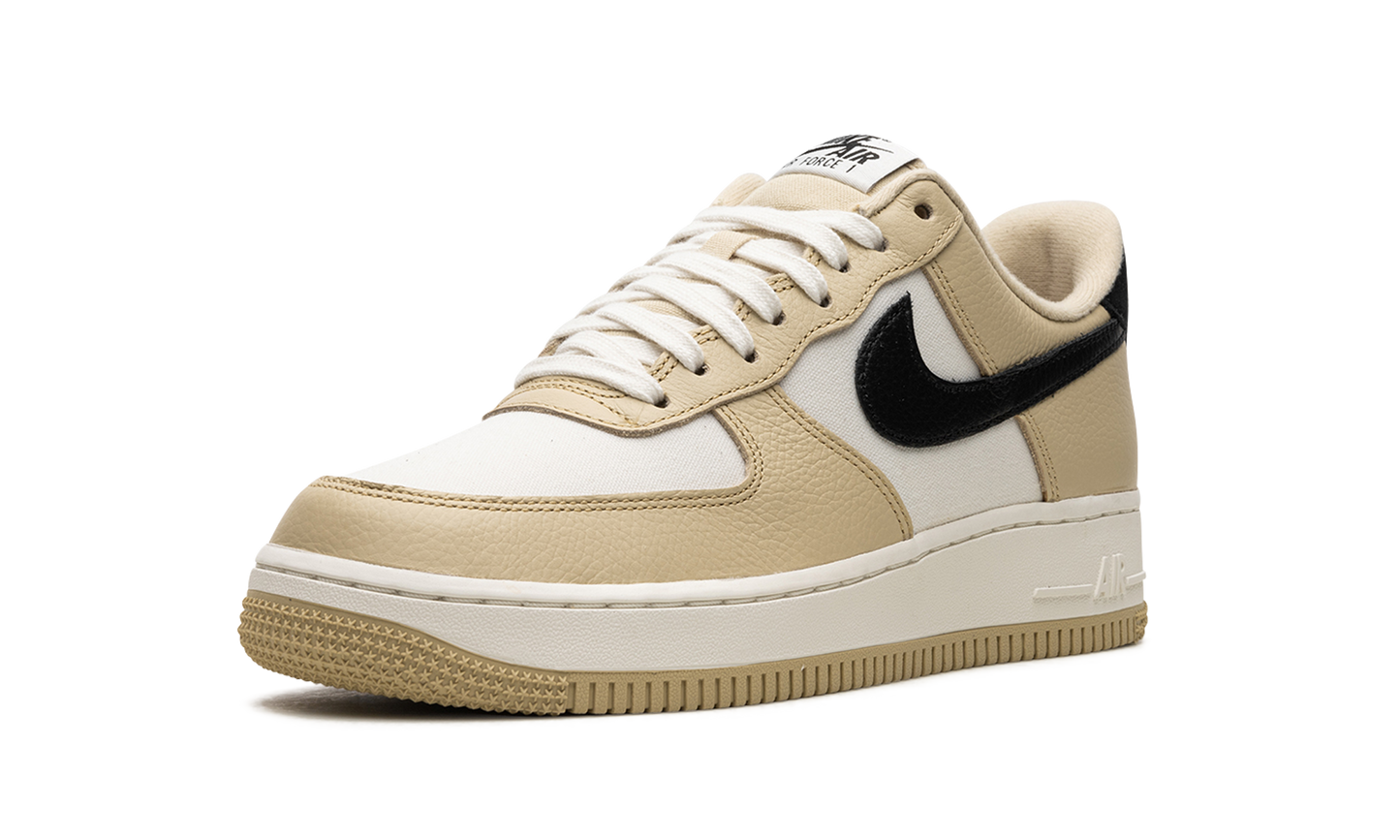 Air Force 1 '07 LX Low "Team Gold"