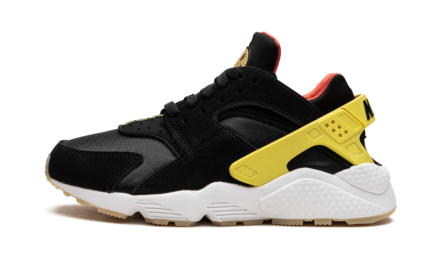 AIR HUARACHE WMNS "Go the Extra Smile"