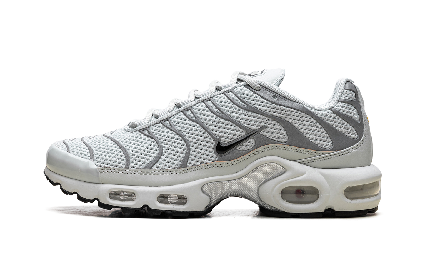 Air Max Plus WMNS "Light Silver"