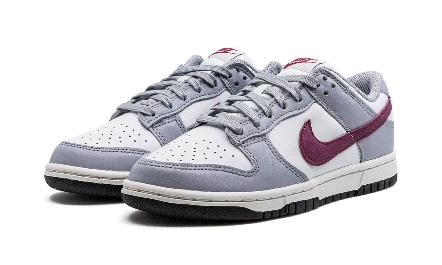 DUNK LOW WMNS "Pale Ivory / Redwood"