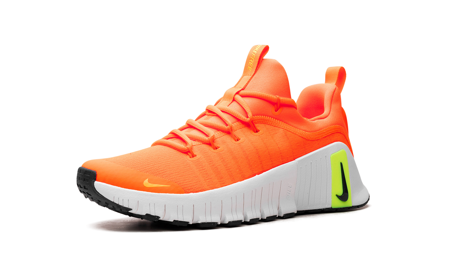 Free Metcon 6 WMNS "Orange"