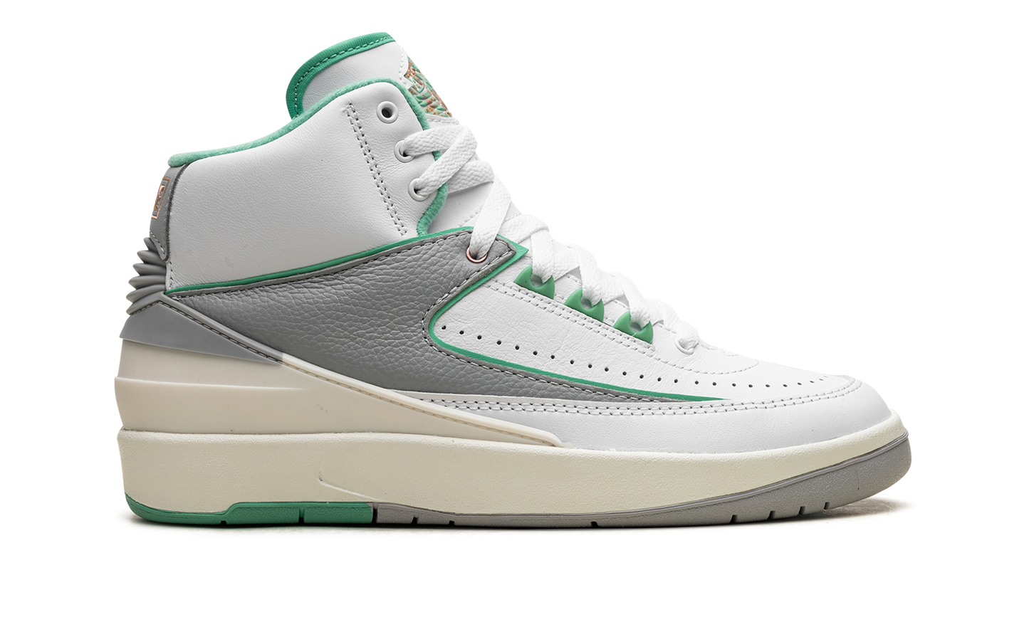 Jordan 2 Retro WMNS "Crystal Mint"