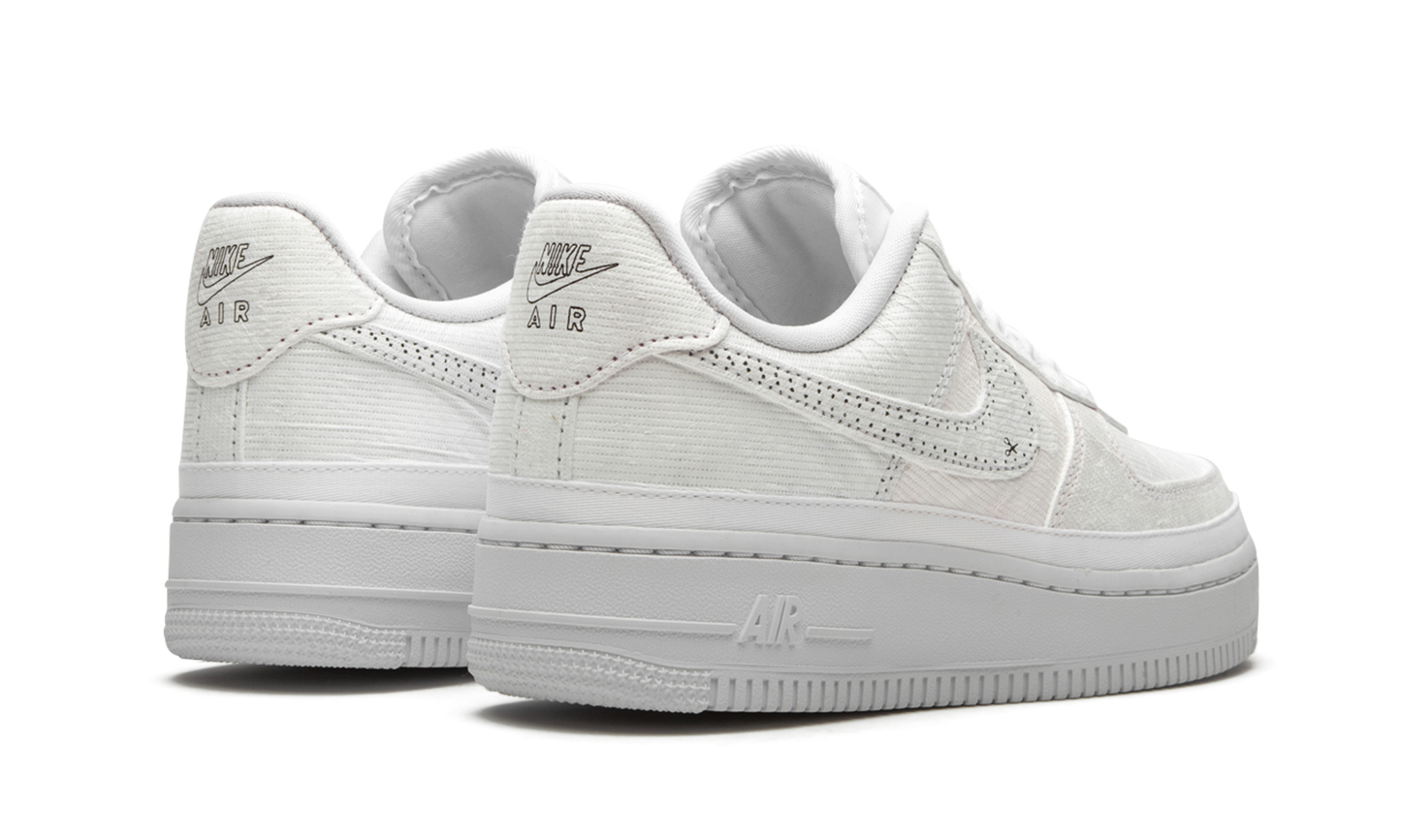 AIR FORCE 1 LO LX WMNS "Reveal - Black Swoosh"