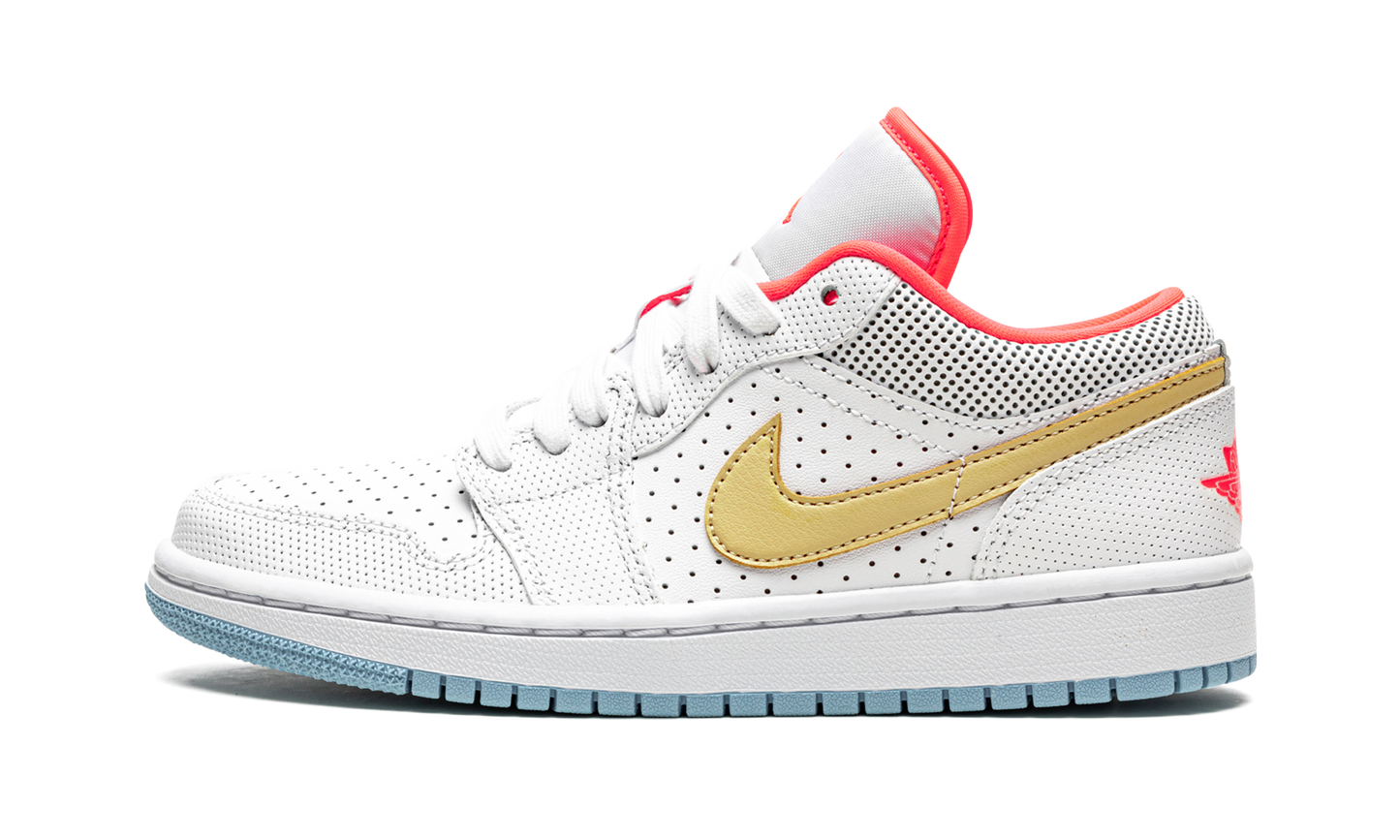 AIR JORDAN 1 LO SE WMNS "White / Sesame / Flash Crimson"