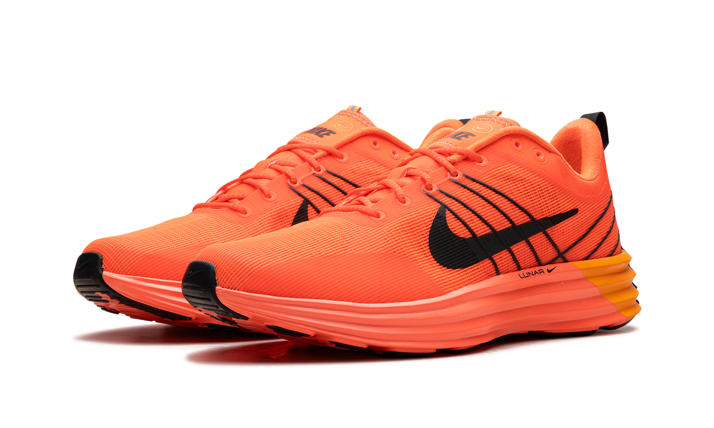 Lunar Roam "Hyper Crimson"