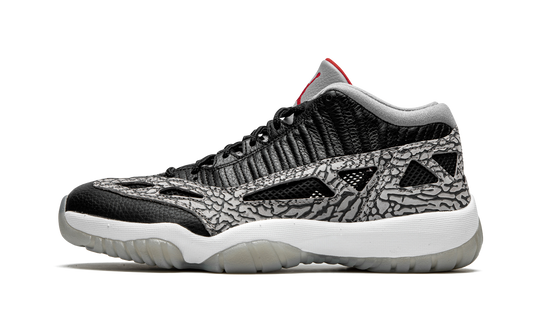 Air Jordan 11 Low IE "Black Cement"