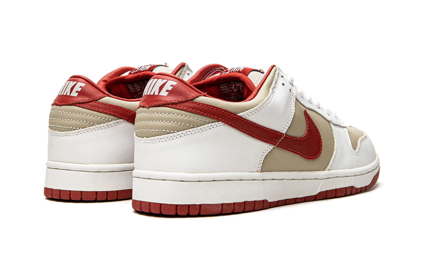 DUNK LO PRO MNS WMNS "Light Stone Varsity Red"