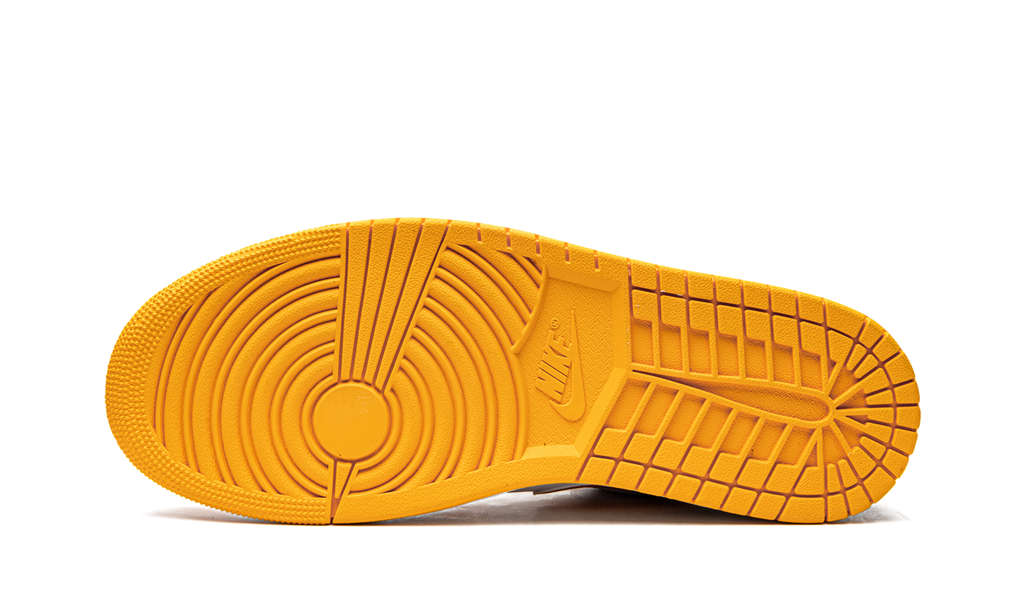 Air Jordan 1 Low "Taxi"