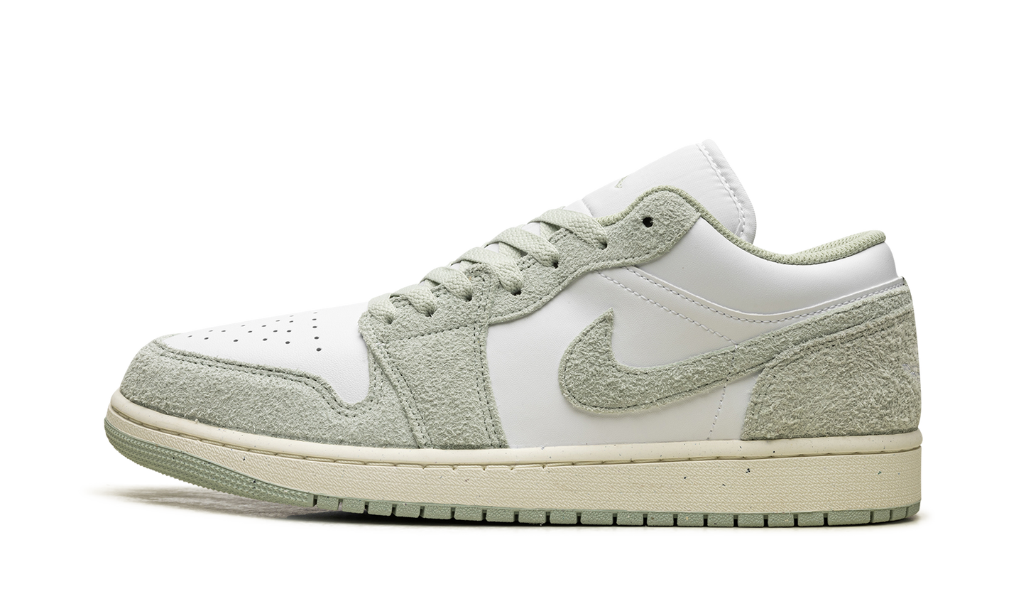 Air Jordan 1 Low SE "Seafoam"