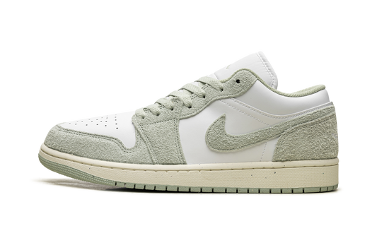 Air Jordan 1 Low SE "Seafoam"