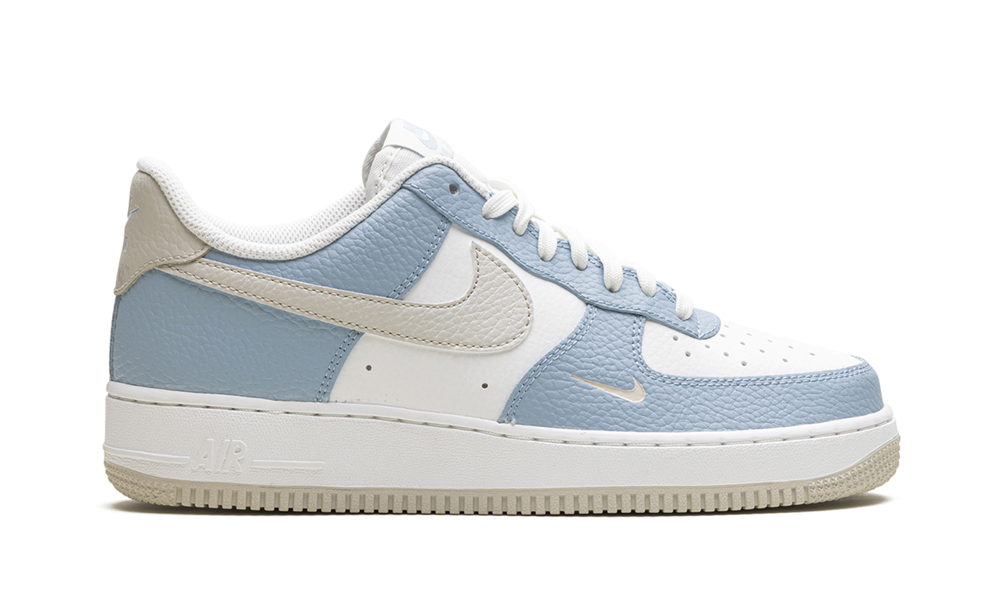 Air Force '07 WMNS "Baby Blue"