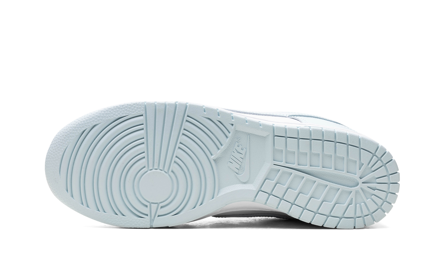 Dunk Low "Glacier Blue"